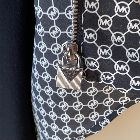 Michael Kors Zip-up Top - Picture 4 of 5